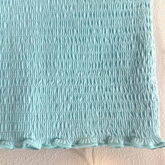 Hollister Smocked Lettuce Edge Tube Top 🩵 - Picture 2 of 3